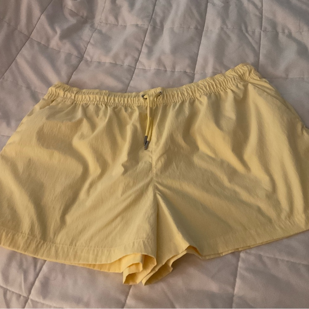 Athleta Midday Mid Rise Poplin Short